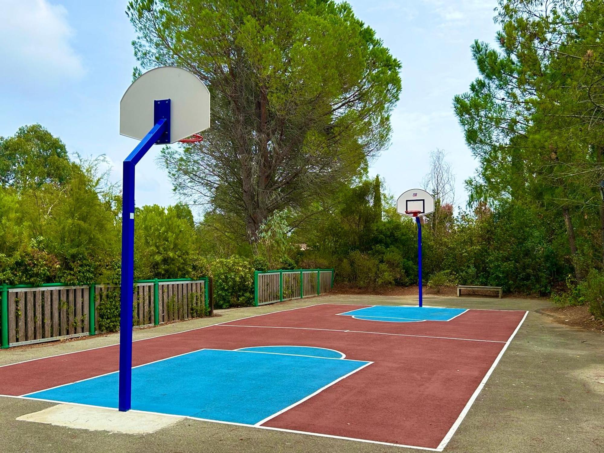 גרימו Les Restanques Vue Mer Roses 1070 Rez De Jardin מראה חיצוני תמונה