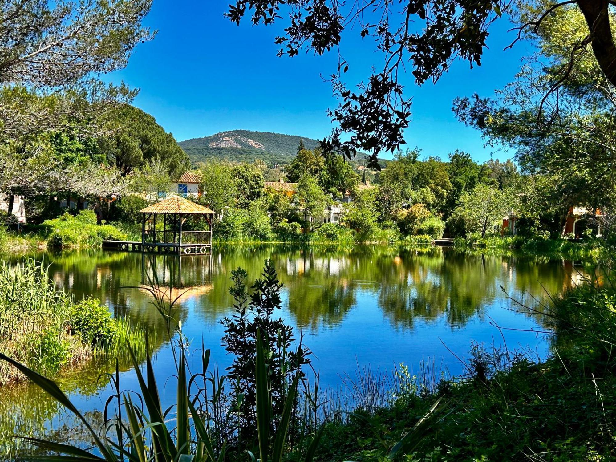 גרימו Les Restanques Vue Mer Roses 1070 Rez De Jardin מראה חיצוני תמונה